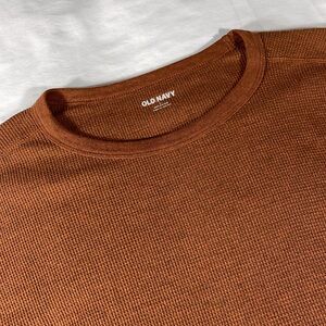 Old Navy mens rusted orange thermal waffle long sleeve pullover t-shirt - size L